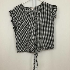 Keep In Touch Women’s Checkered Sleeveless Shirt Size M
